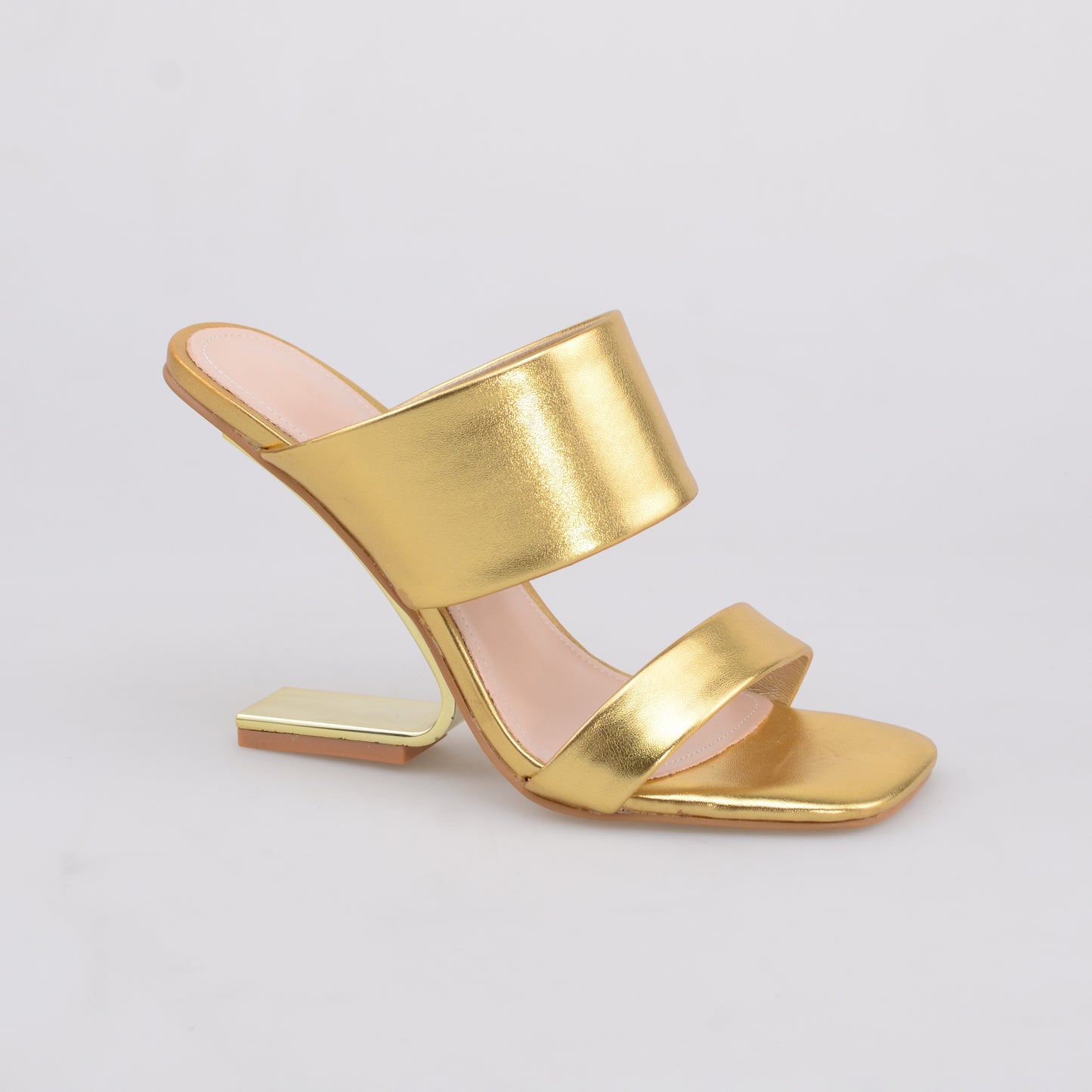 Trendy Sandals with Metal Blending Heels
